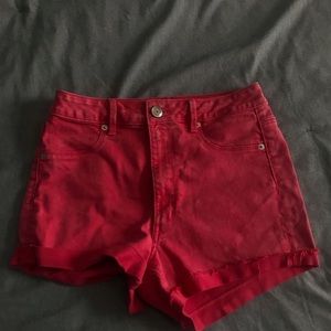 red AMERICAN EAGLE shorts
